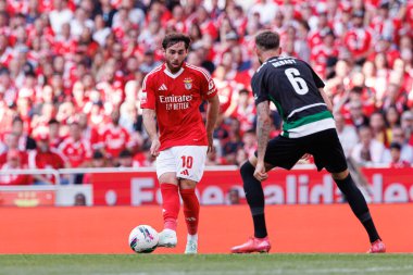 Orkun Kokcu, Liga Portekiz maçı sırasında SL Benfica ve Sporting CP (Maciej Rogowski) takımları arasında görüldü.)