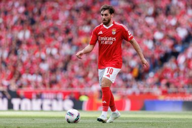 Orkun Kokcu, Liga Portekiz maçı sırasında SL Benfica ve Sporting CP (Maciej Rogowski) takımları arasında görüldü.)