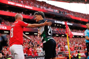Fredrik Aursnes ve Maximiliano Araujo, Liga Portekiz maçı sırasında SL Benfica ve Sporting CP (Maciej Rogowski)