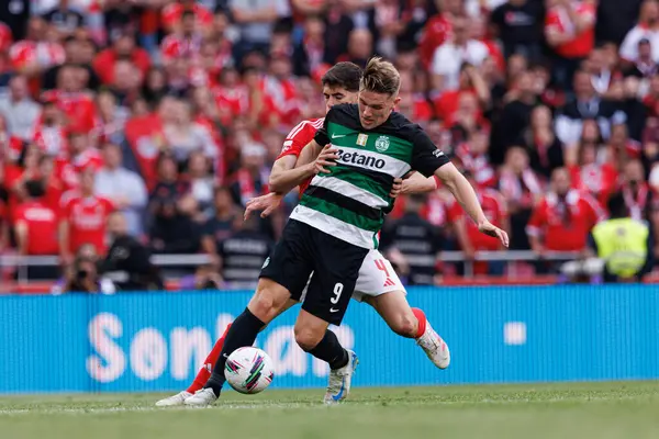 Viktor Gyokeres ve Antonio Silva Liga Portekiz maçı sırasında SL Benfica ve Sporting CP (Maciej Rogowski)