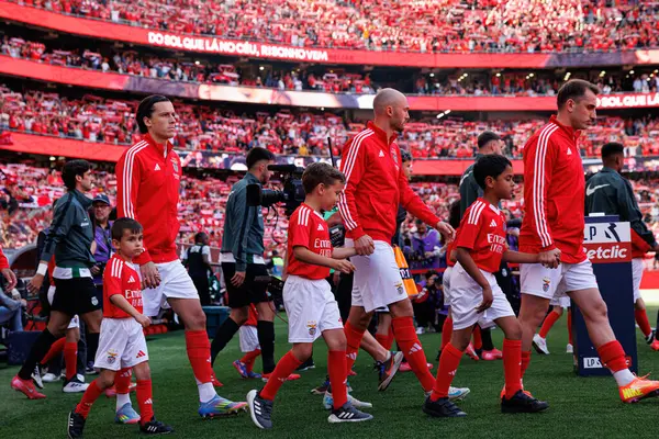 Alvaro Carreras, Fredrik Aursnes ve Kerem Akturkoglu Liga Portekiz maçı sırasında SL Benfica ve Sporting CP (Maciej Rogowski)