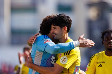 Guilermo Ochoa ve Jaume Grau, Liga Portekiz maçı sırasında Estrela Amadora ve AVS Futebol SAD takımları arasında Estadio Jose Gomes 'de görüldü (Maciej Rogowski)