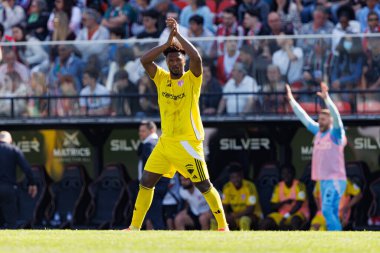 Ze Luis, Liga Portekiz maçında gol attıktan sonra Estrela Amadora ve AVS Futebol SAD takımları arasında Estadio Jose Gomes 'de (Maciej Rogowski)