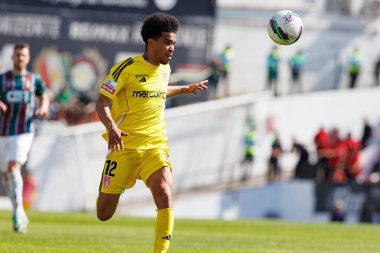 Gustavo Assuncao, Liga Portekiz maçı sırasında Estrela Amadora ve AVS Futebol SAD takımları arasında Estadio Jose Gomes 'de (Maciej Rogowski)