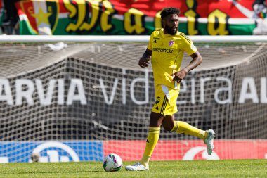 Cristian Castro Devenish, Liga Portekiz maçı sırasında Estrela Amadora ve AVS Futebol SAD takımları arasında Estadio Jose Gomes 'de (Maciej Rogowski)