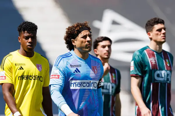 Guillermo Ochoa, Liga Portekiz maçı sırasında Estrela Amadora ve AVS Futebol SAD takımları arasında Estadio Jose Gomes 'de (Maciej Rogowski)