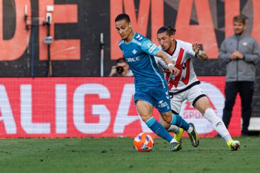 Alfonso Espino ve Antony Santos, LaLiga EA SPORTS maçı sırasında Estadio de Vallecas 'ta Rayo Vallecano ve Real Betis Balompie takımları arasında görüldü (Maciej Rogowski