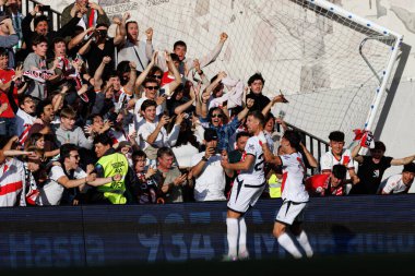 Florian Lejeune ve Pedro Diaz, Estadio de Vallecas 'taki Rayo Vallecano ve Real Betis Balompie (Maciej Rogowski