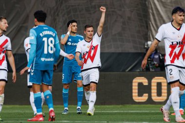 Jorge de Frutos, Estadio de Vallecas 'taki Rayo Vallecano ve Real Betis Balompie (Maciej Rogowski) takımları arasında oynanan LaLiga EA SPORTS maçında gol attıktan sonra kutlama yaparken görüldü.