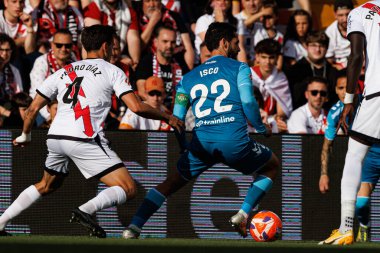 Pedro Diaz ve Isco, LaLiga EA SPORTS maçı sırasında Estadio de Vallecas 'ta Rayo Vallecano ve Real Betis Balompie takımları arasında görüldü (Maciej Rogowski