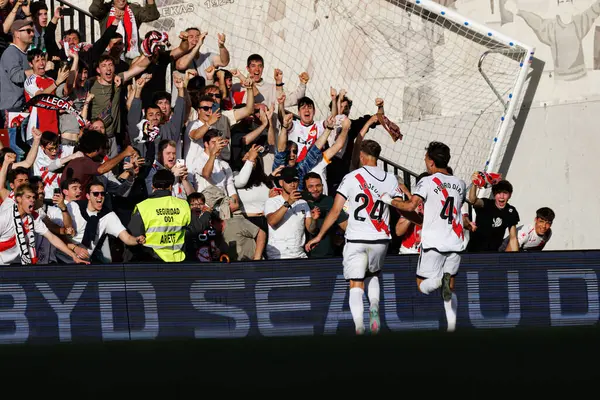 Florian Lejeune ve Pedro Diaz, Estadio de Vallecas 'taki Rayo Vallecano ve Real Betis Balompie (Maciej Rogowski
