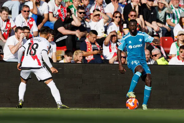 Youssouf Sabaly, Estadio de Vallecas 'ta Rayo Vallecano ve Real Betis Balompie (Maciej Rogowski) takımları arasında LaLiga EA SPORTS maçında görüldü.