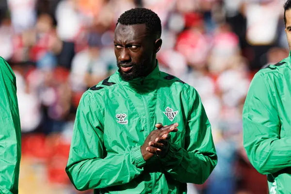 Youssouf Sabaly, Estadio de Vallecas 'ta Rayo Vallecano ve Real Betis Balompie (Maciej Rogowski) takımları arasında LaLiga EA SPORTS maçında görüldü.