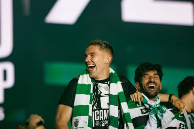 Viktor Gyokeres ve Ricardo Esgaio, Marques de Pombal 'da (Maciej Rogowski) ünvan kazandıktan sonra Sportif CP kutlamaları sırasında görüldü.)