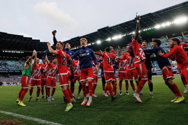 Rayo oyuncuları LaLiga EA SPORTS maçında RC Celta de Vigo ve Rayo Vallecano (Maciej Rogowski)