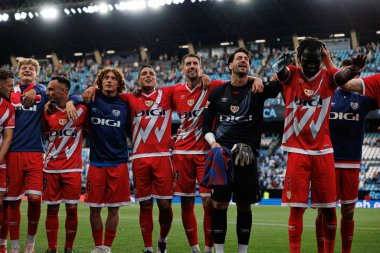 Rayo oyuncuları LaLiga EA SPORTS maçında RC Celta de Vigo ve Rayo Vallecano (Maciej Rogowski)