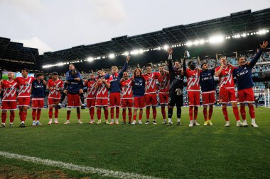 Rayo oyuncuları LaLiga EA SPORTS maçında RC Celta de Vigo ve Rayo Vallecano (Maciej Rogowski)