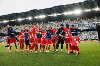 Rayo oyuncuları LaLiga EA SPORTS maçında RC Celta de Vigo ve Rayo Vallecano (Maciej Rogowski)