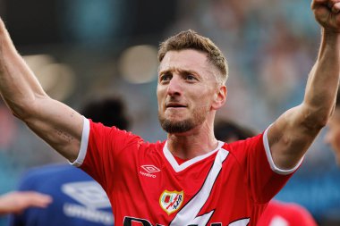 Ivan Balliu, RC Celta de Vigo ve Rayo Vallecano (Maciej Rogowski) takımları arasında LaLiga EA SPORTS maçı sırasında görüldü.)