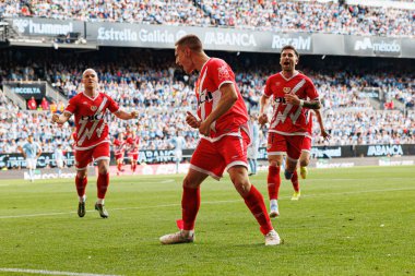 Rayo oyuncuları, LaLiga EA SPORTS maçında RC Celta de Vigo ve Rayo Vallecano (Maciej Rogowski)