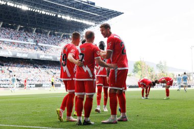 RC Celta de Vigo ve Rayo Vallecano (Maciej Rogowski) takımları arasında oynanan LaLiga EA Spor karşılaşmasında Rayo 'nun oyuncuları Isi Palazon' dan gol üstüne gol atarken görüldü.)