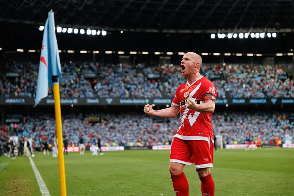 LaLiga EA SPORTS maçı sırasında RC Celta de Vigo ve Rayo Vallecano (Maciej Rogowski) takımları arasında görülen Isi Palazon)