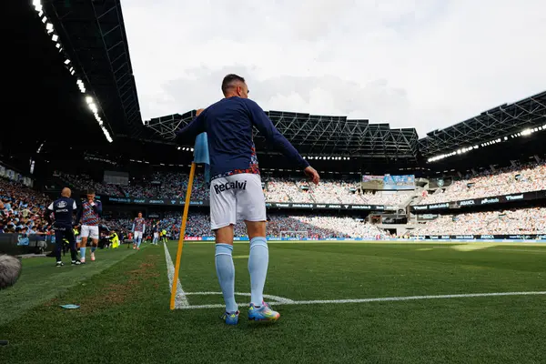 LaLiga EA SPORTS maçı sırasında RC Celta de Vigo ve Rayo Vallecano (Maciej Rogowski) takımları arasında görülen Iago Aspas)