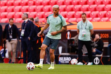 Richarlison, UEFA Avrupa Ligi Finali öncesinde Tottenham Hotspur FC 'nin resmi eğitim oturumunda görüldü (Maciej Rogowski)