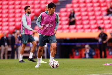 Heung-min Son, UEFA Avrupa Ligi Finali öncesinde Tottenham Hotspur FC 'nin resmi eğitim oturumunda görüldü (Maciej Rogowski)