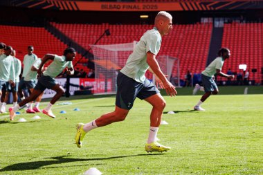 Richarlison, UEFA Avrupa Ligi Finali öncesinde Tottenham Hotspur FC 'nin resmi eğitim oturumunda görüldü (Maciej Rogowski)