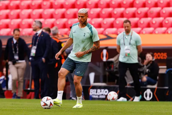 Richarlison, UEFA Avrupa Ligi Finali öncesinde Tottenham Hotspur FC 'nin resmi eğitim oturumunda görüldü (Maciej Rogowski)