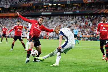 Noussair Mazraoui ve Richarlison, UEFA Avrupa Ligi 2025 final maçında Tottenham Hotspur FC ve Manchester United FC (Maciej Rogowski)