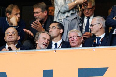 Jim Ratcliffe ve Alex Ferguson UEFA Avrupa Ligi 2025 final maçında Tottenham Hotspur FC ve Manchester United FC (Maciej Rogowski)