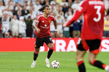 Leny Yoro, UEFA Avrupa Ligi 2025 final maçında Tottenham Hotspur FC ve Manchester United FC (Maciej Rogowski)