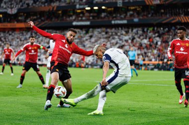 Noussair Mazraoui ve Richarlison, UEFA Avrupa Ligi 2025 final maçında Tottenham Hotspur FC ve Manchester United FC (Maciej Rogowski)