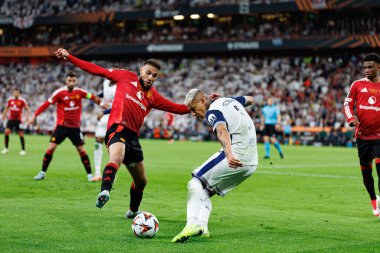 Noussair Mazraoui ve Richarlison, UEFA Avrupa Ligi 2025 final maçında Tottenham Hotspur FC ve Manchester United FC (Maciej Rogowski)