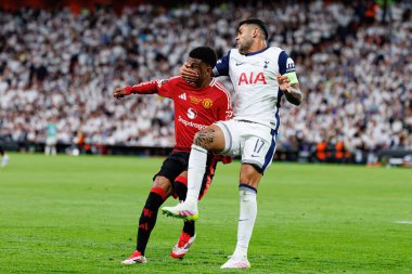 Amad Diallo ve Cristian Romero, UEFA Avrupa Ligi 2025 final maçında Tottenham Hotspur FC ve Manchester United FC (Maciej Rogowski)