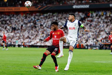 Amad Diallo ve Cristian Romero, UEFA Avrupa Ligi 2025 final maçında Tottenham Hotspur FC ve Manchester United FC (Maciej Rogowski)