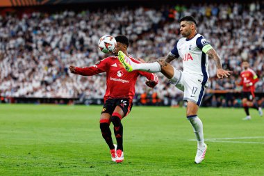 Amad Diallo ve Cristian Romero, UEFA Avrupa Ligi 2025 final maçında Tottenham Hotspur FC ve Manchester United FC (Maciej Rogowski)