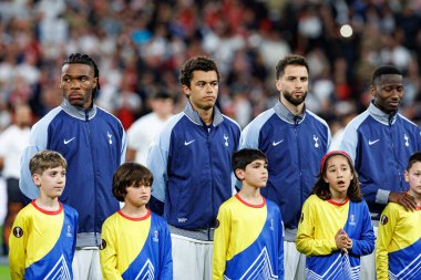 Destiny Udogie, Brennan Johnson ve Rodrigo Bentancur, UEFA Avrupa Ligi 2025 final maçında Tottenham Hotspur FC ve Manchester United FC (Maciej Rogowski)