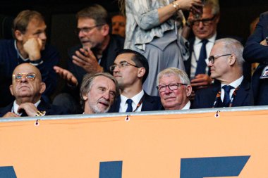 Sir Jim Ratcliffe ve Sir Alex Ferguson, UEFA Avrupa Ligi 2025 final maçında Tottenham Hotspur FC ve Manchester United FC (Maciej Rogowski)