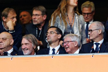 Sir Jim Ratcliffe ve Sir Alex Ferguson, UEFA Avrupa Ligi 2025 final maçında Tottenham Hotspur FC ve Manchester United FC (Maciej Rogowski)