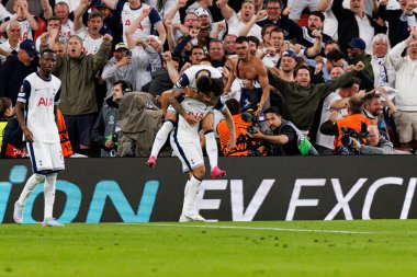 Brennan Johnson ve Pedro Porro, UEFA Avrupa Ligi 2025 final maçında Tottenham Hotspur FC ile Manchester United FC (Maciej Rogowski)