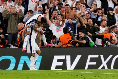 Brennan Johnson ve Pedro Porro, UEFA Avrupa Ligi 2025 final maçında Tottenham Hotspur FC ile Manchester United FC (Maciej Rogowski)