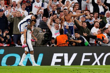 Brennan Johnson ve Pedro Porro, UEFA Avrupa Ligi 2025 final maçında Tottenham Hotspur FC ile Manchester United FC (Maciej Rogowski)