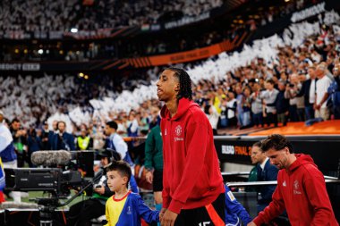 Leny Yoro, UEFA Avrupa Ligi 2025 final maçında Tottenham Hotspur FC ve Manchester United FC (Maciej Rogowski)