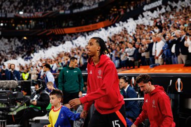 Leny Yoro, UEFA Avrupa Ligi 2025 final maçında Tottenham Hotspur FC ve Manchester United FC (Maciej Rogowski)