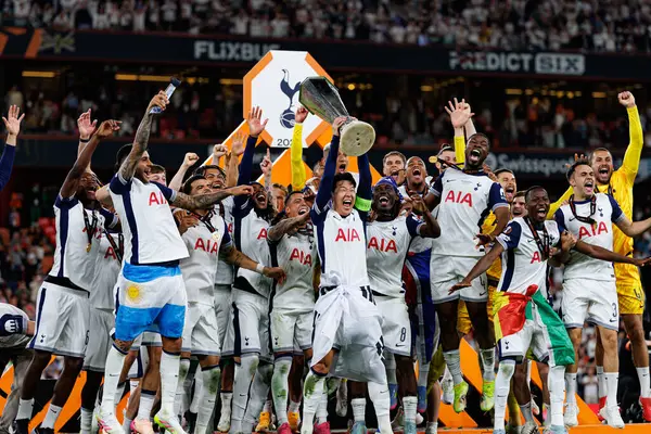 Tottenham takımı UEFA Avrupa Ligi 2025 final maçında Tottenham Hotspur FC ve Manchester United FC (Maciej Rogowski)