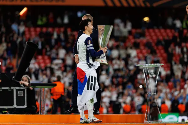 Heung-min Son ve Aleksander Ceferin, UEFA Avrupa Ligi 2025 final maçında Tottenham Hotspur FC ve Manchester United FC (Maciej Rogowski)