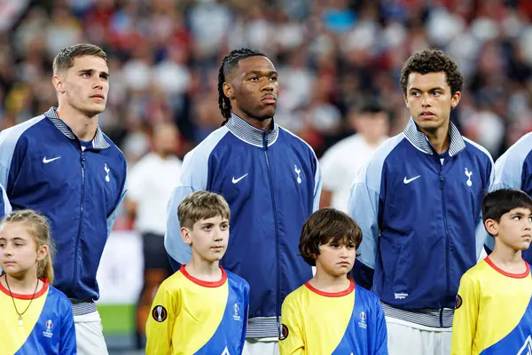 Micky van de Ven, Yves Bissouma ve Brennan Johnson UEFA Avrupa Ligi 2025 final maçında Tottenham Hotspur FC ve Manchester United FC (Maciej Rogowski)